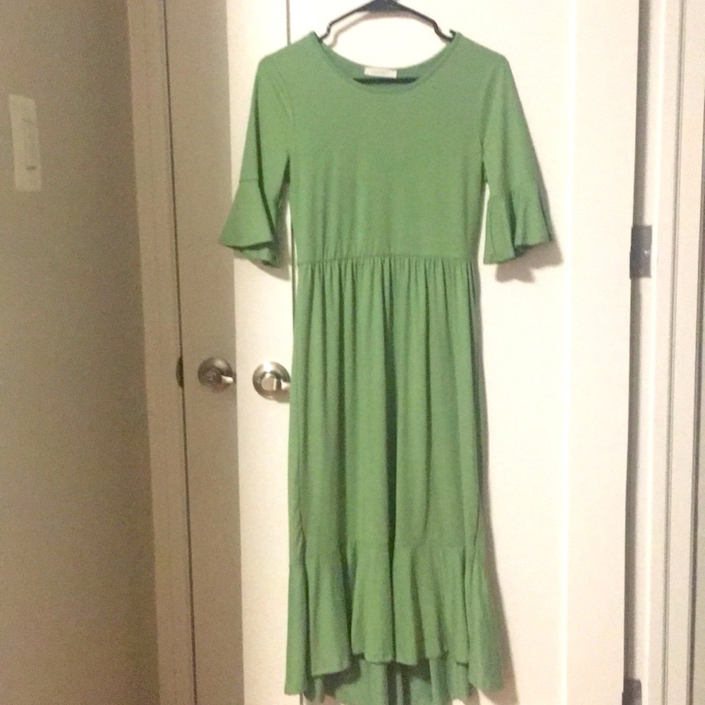 Silky-feeling Green Summer Dress